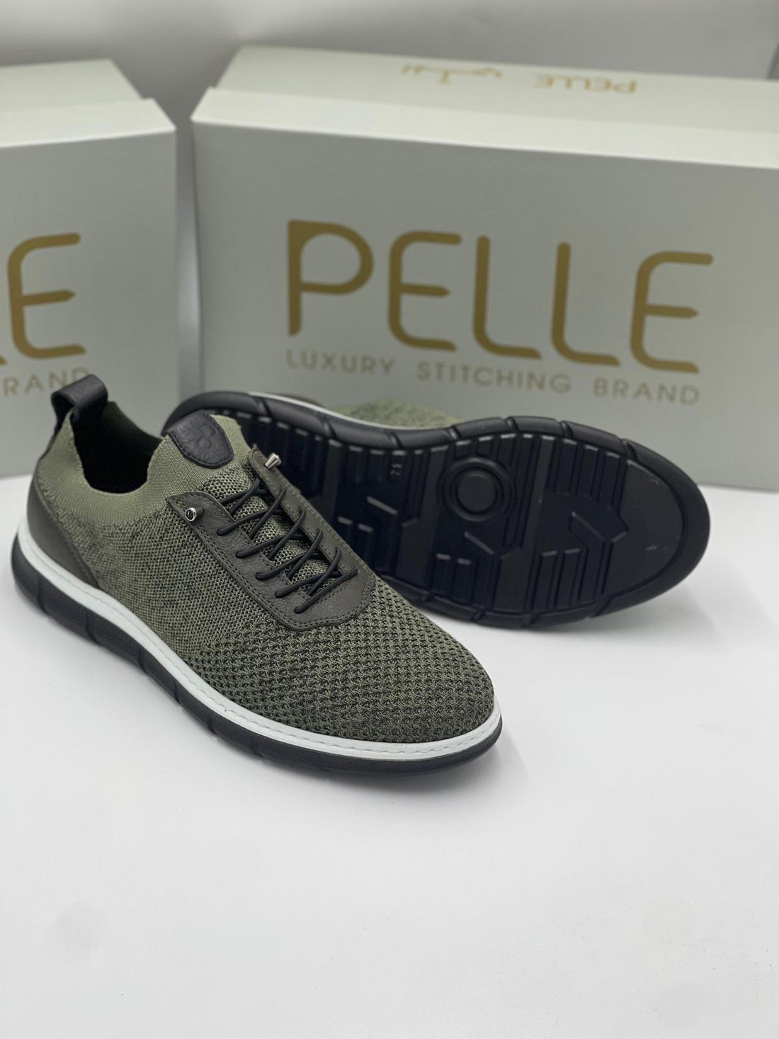سنيكرز PELLE الرجالي الكاجوال المحبوك